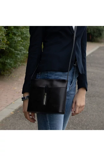 Geantă Damă  Accesorizată Cu Flori Mici Din Piele Naturală