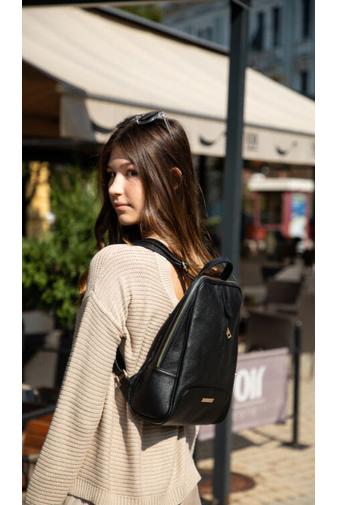 Besty Rucsac Negru Din Piele Naturală