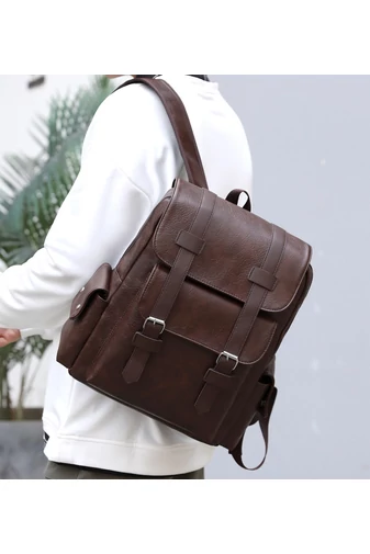 Rucsac Barbați Cafeniu Din Imitație Piele Cu Spațiu Pentru Laptop De 15,6 inch Capacitate 20-35L Dimensiune (38*34*12cm)