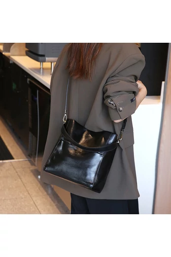 Geantă Elegantă Neagră Bonluo Din Piele Naturală Model Versatil Cu Curea Reglabilă (24*14*25cm)