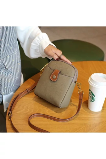 Geantă Crossbody Mini Bonluo Khaki Din Piele Naturală Dimensiune (20*14*8cm)
