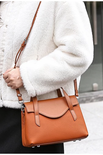 Geantă De Mana 2în1 Crossbody Din Piele Naturală Bej Elegantă Și Compactă 17*25*11cm