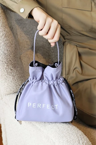 Geanta De Mana Mini Impermeabilă Bonluo Violet Deschis Design Modern Cu Curea Reglabilă 19*17*10cm