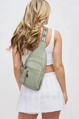 Geantă Crossbody Damă Din PU Cu Multiple Compartimente Verde Mentă 30*18*6cm